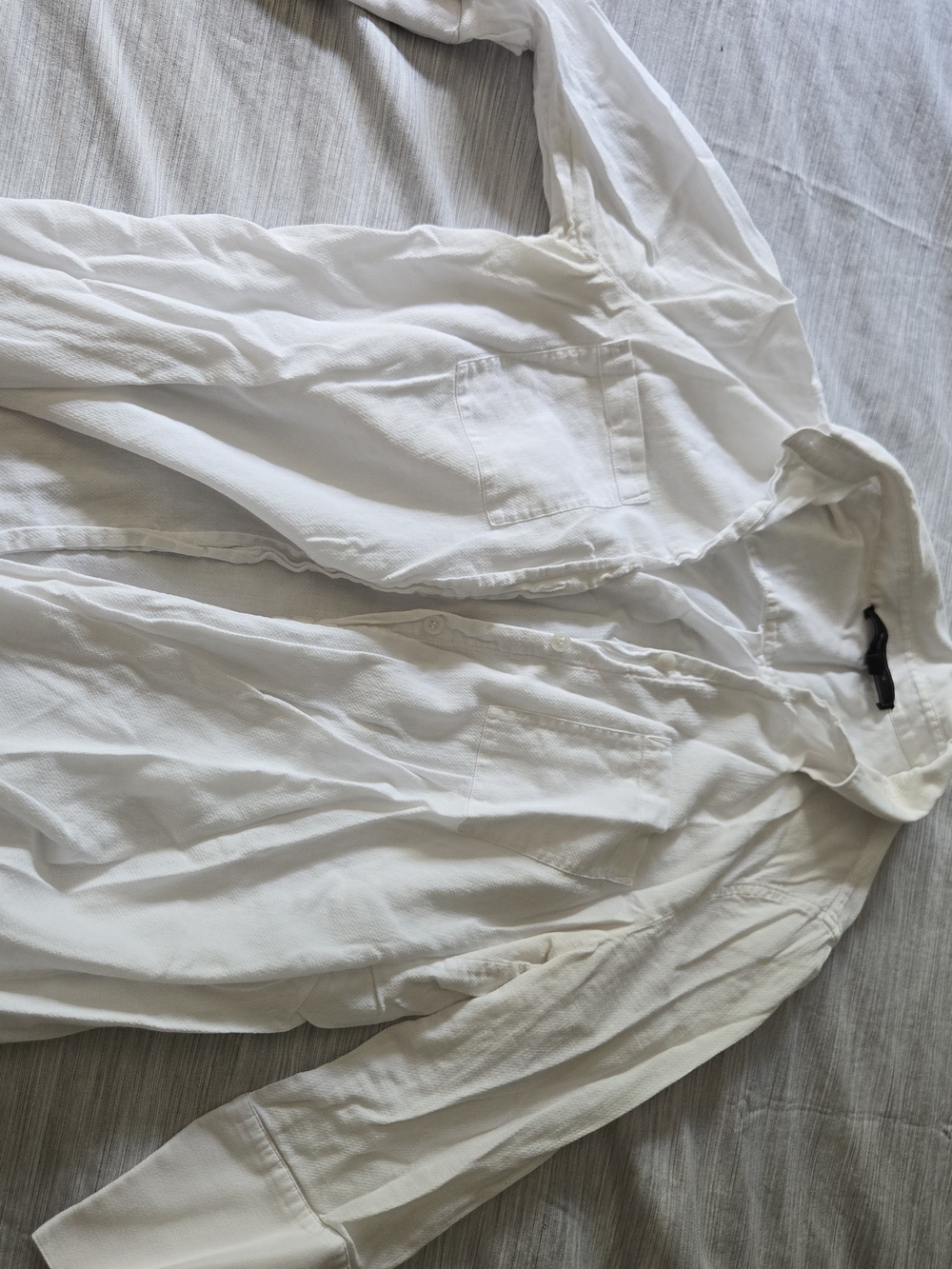 BCBGMaxAzria White Textured Blouse